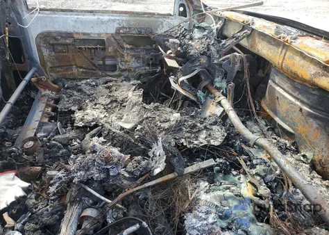 1995 GMC Sierra C1500 z USA, uszkodzony, nr VIN 1GTEC14K2SZ553925